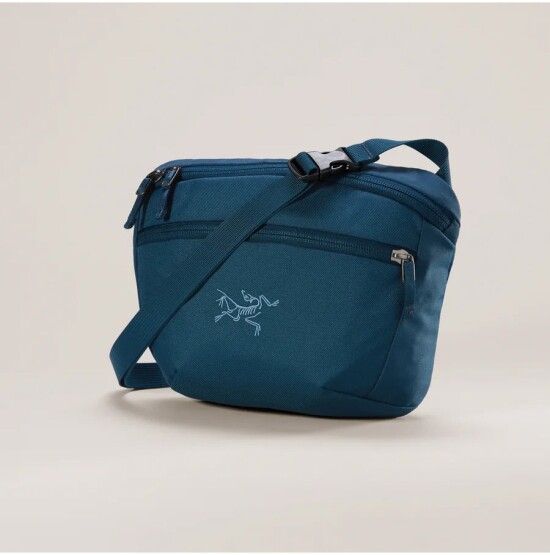 BEAMS 「ARC’TERYX マンティス2ウエストパック」